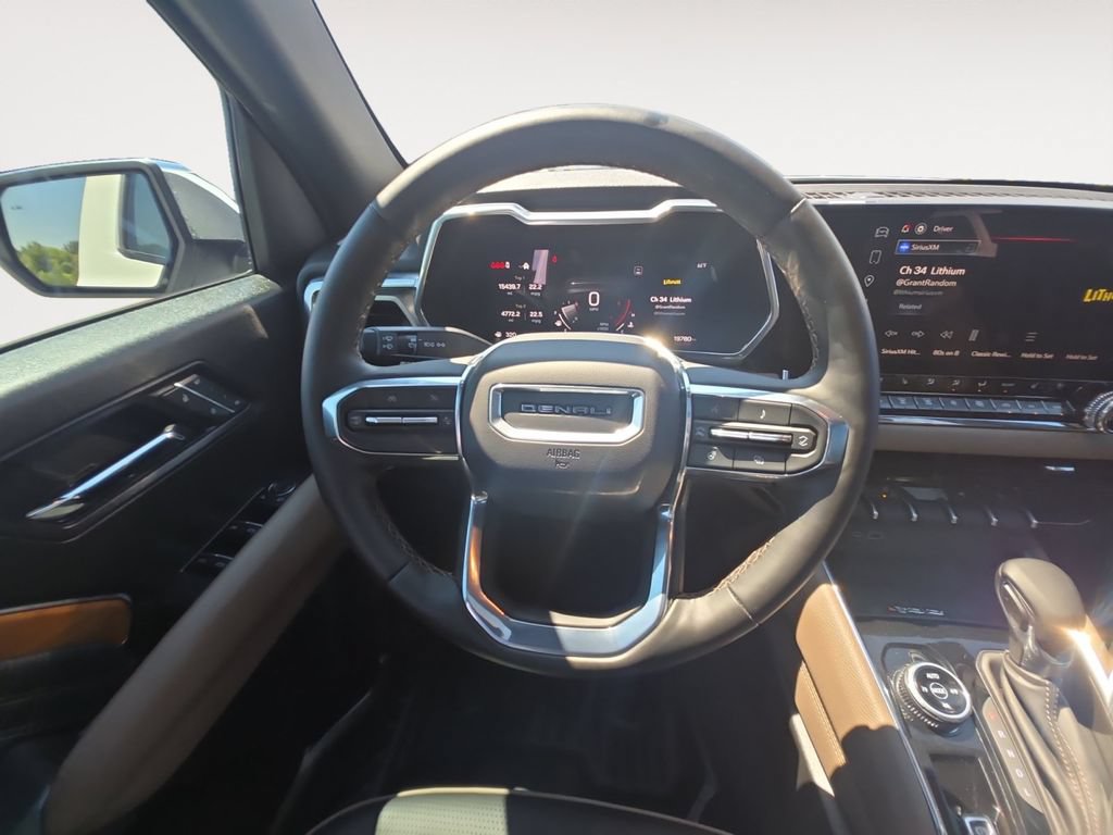 Certified 2025 GMC Canyon Denali AWD/4WD image 12