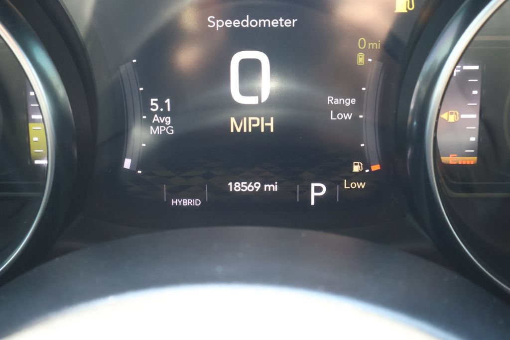Used 2022 Jeep Wrangler Unlimited Rubicon 4xe w/ Cold Weather Group AWD/4WD image 16