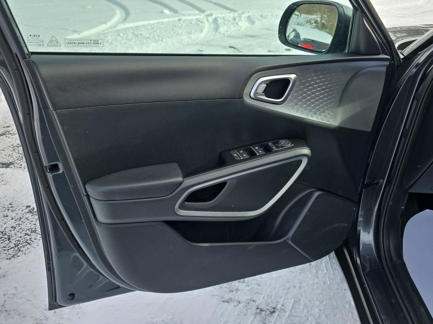 Used 2023 Kia Soul LX w/ Option Group 015 image 10