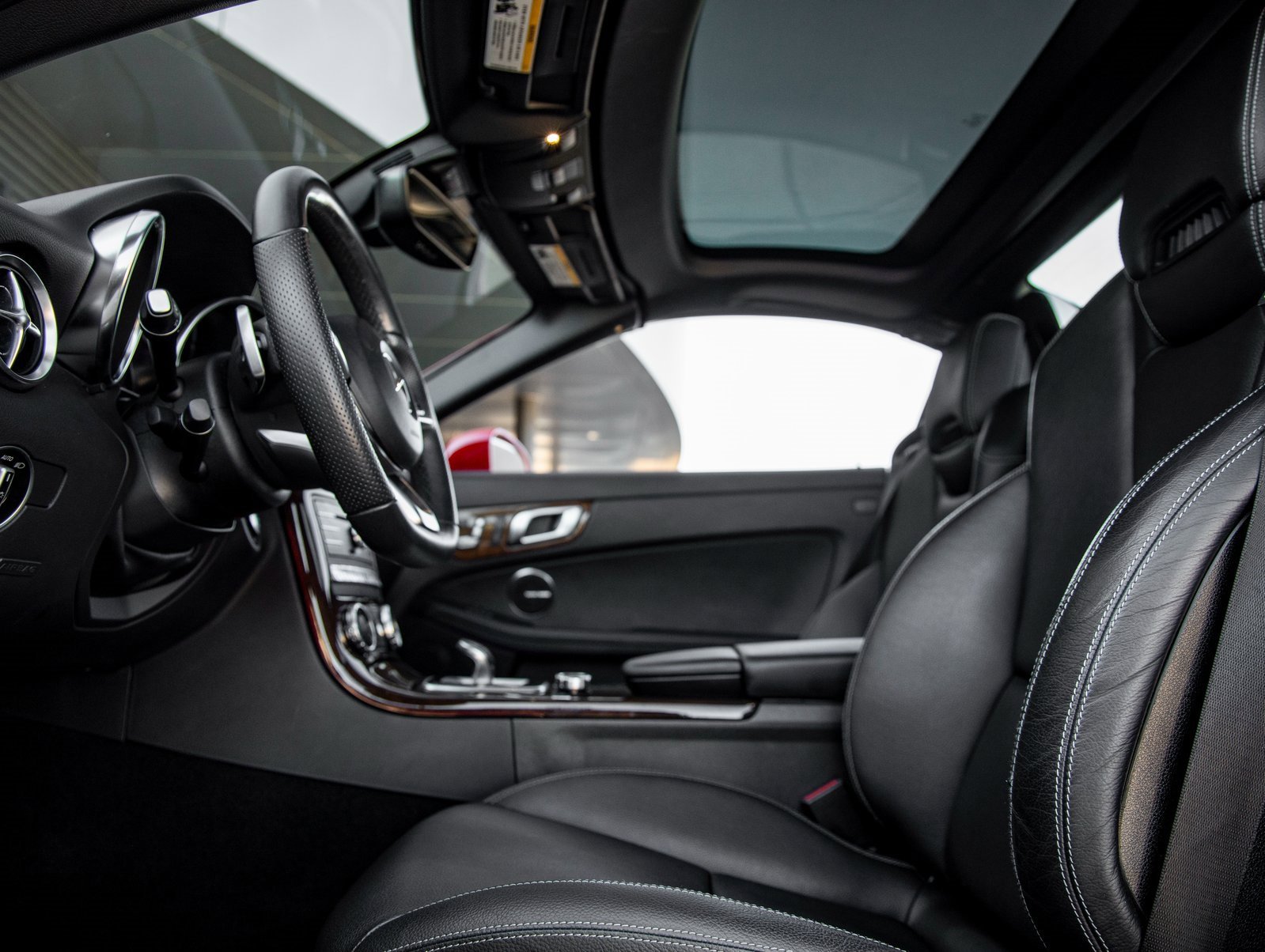 Used 2017 Mercedes-Benz SLC 300 image 20