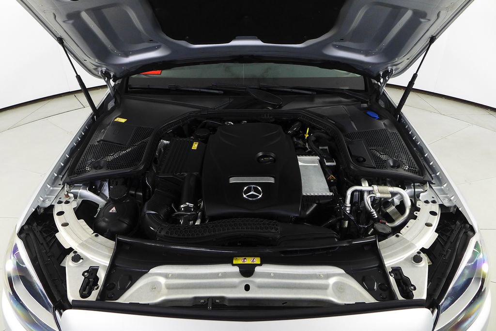 Used 2016 Mercedes-Benz C 300 Sedan image 6