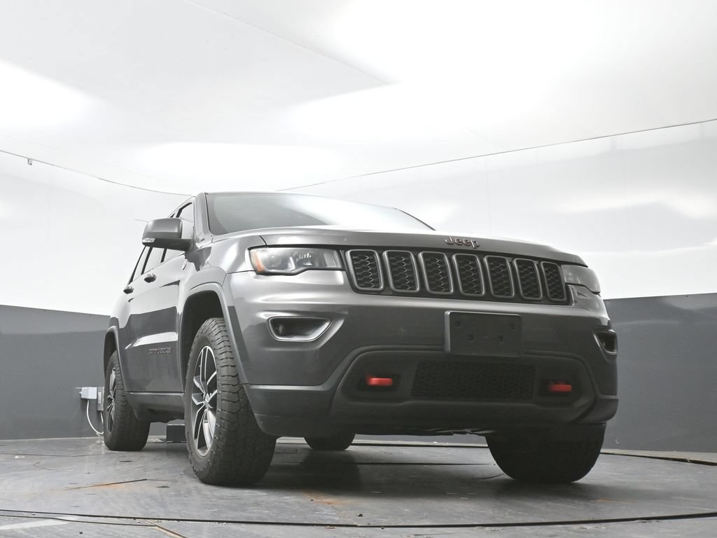 Used 2017 Jeep Grand Cherokee Trailhawk AWD/4WD image 27