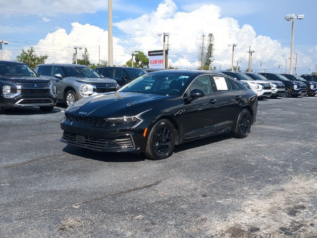 Used 2026 Kia K5 LXS FWD image 2