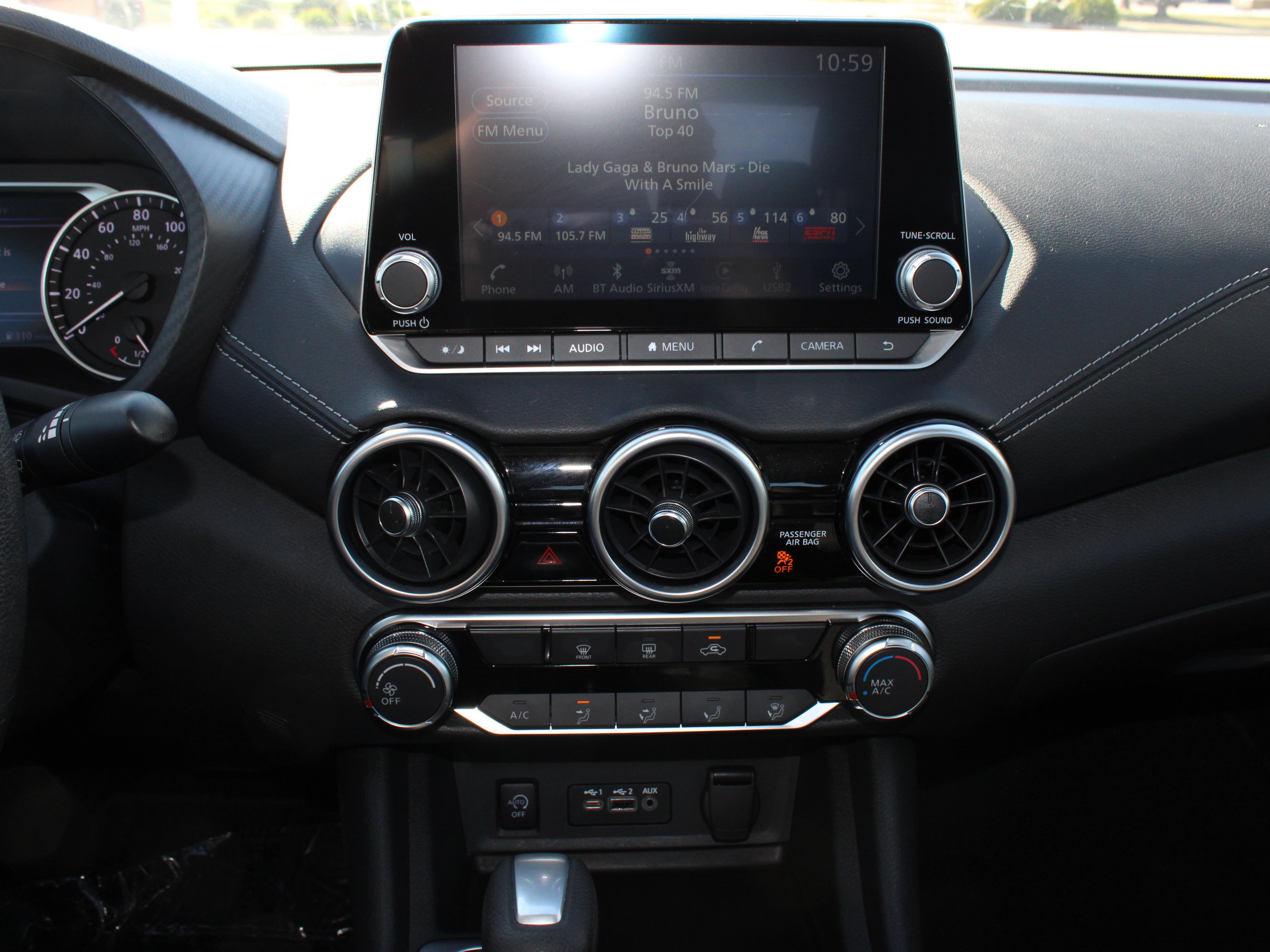 Used 2025 Nissan Sentra SV FWD image 12