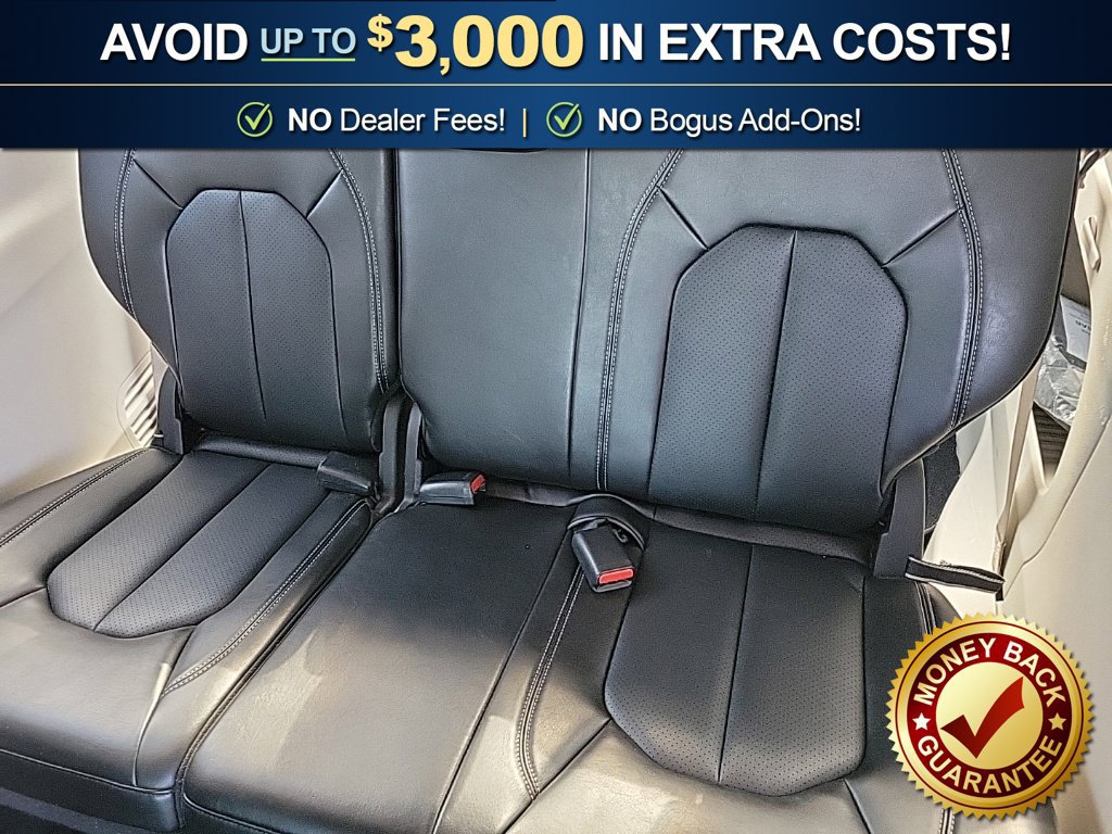 Used 2024 Chrysler Pacifica Touring-L FWD image 20