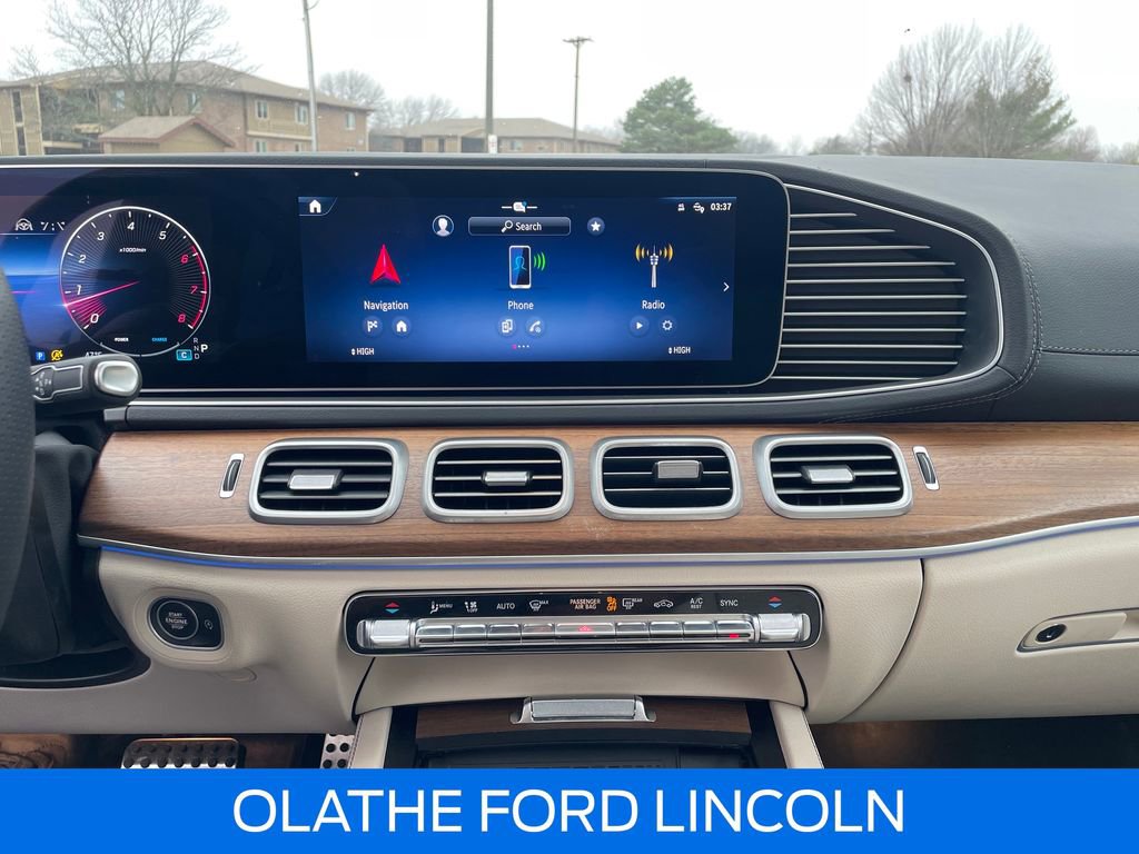 Used 2025 Mercedes-Benz GLS 450 4MATIC image 11