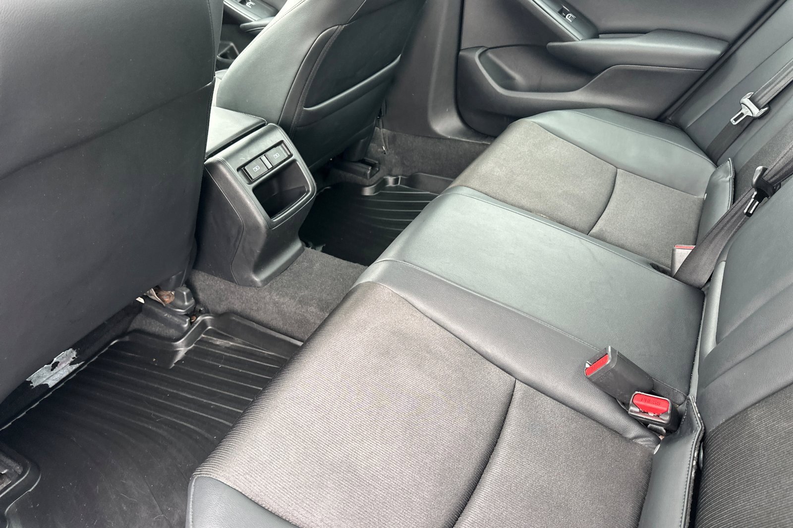 Used 2022 Honda Accord Sport image 12