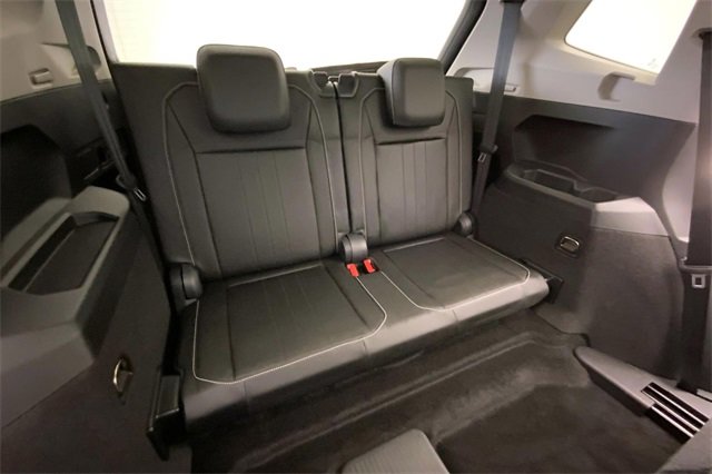 Certified 2023 Volkswagen Tiguan SE w/ Panoramic Sunroof Package image 28