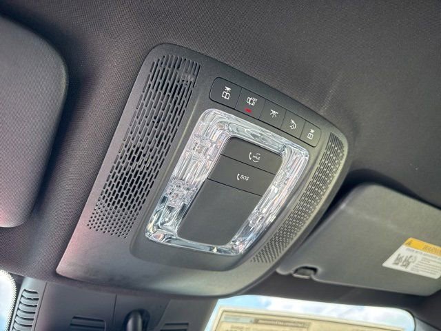 New 2025 Mercedes-Benz GLB 250 image 20