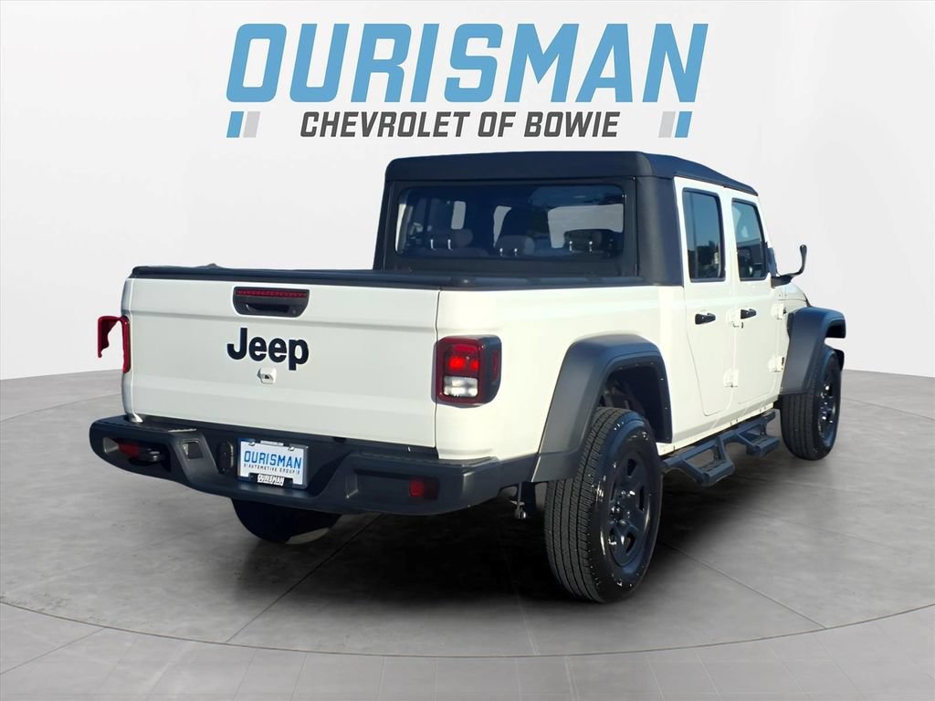 Used 2023 Jeep Gladiator Sport AWD/4WD image 3