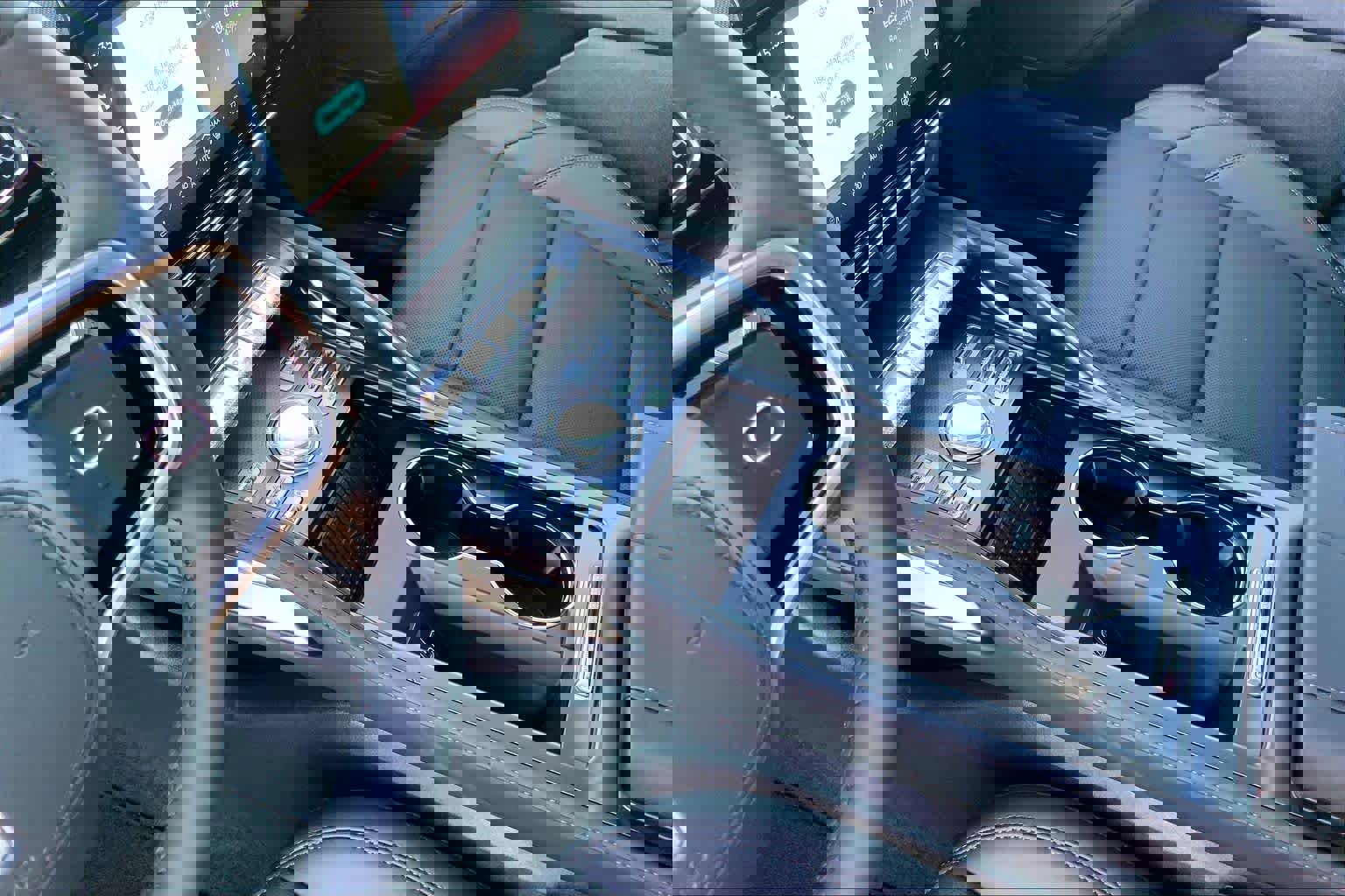 New 2026 Lincoln Nautilus Premier w/ Jet Appearance Package image 7