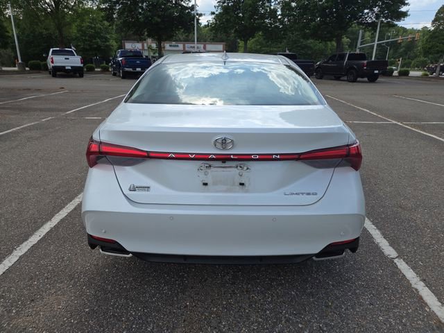 Used 2019 Toyota Avalon Limited w/ Advanced Safety Package image 4