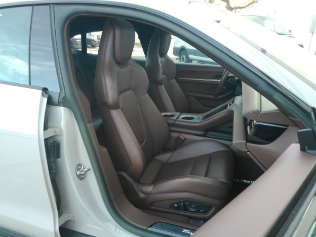 Used 2023 Porsche Taycan 4S w/ Performance Package AWD/4WD image 26