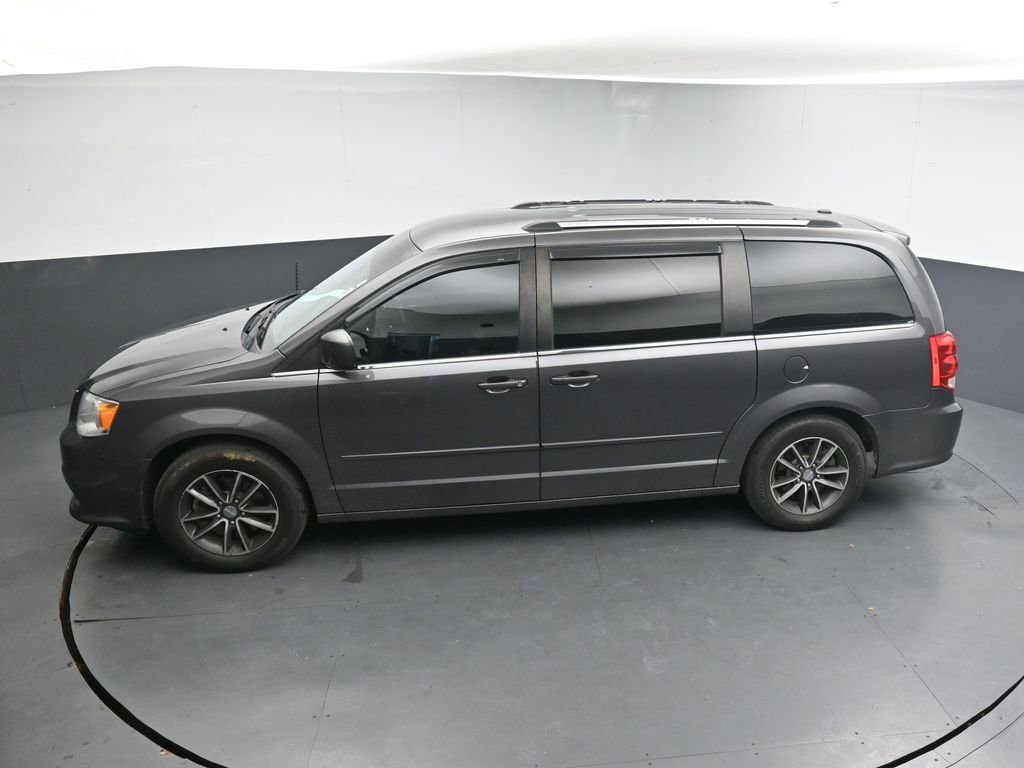 Used 2017 Dodge Grand Caravan SXT FWD image 13