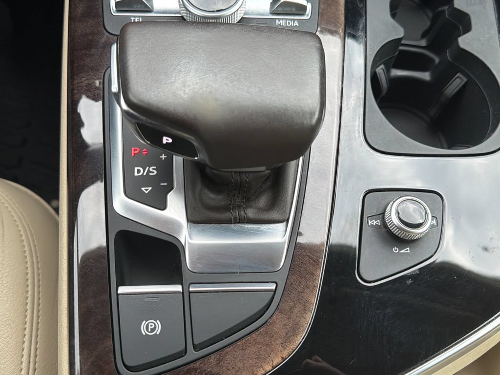 Used 2019 Audi Q7 3.0T Premium Plus AWD/4WD image 42