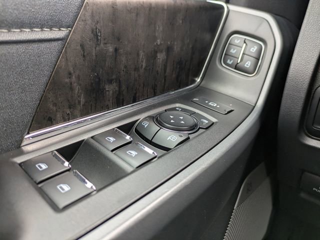 Used 2024 Ford F250 Lariat w/ Lariat Ultimate Package AWD/4WD image 28