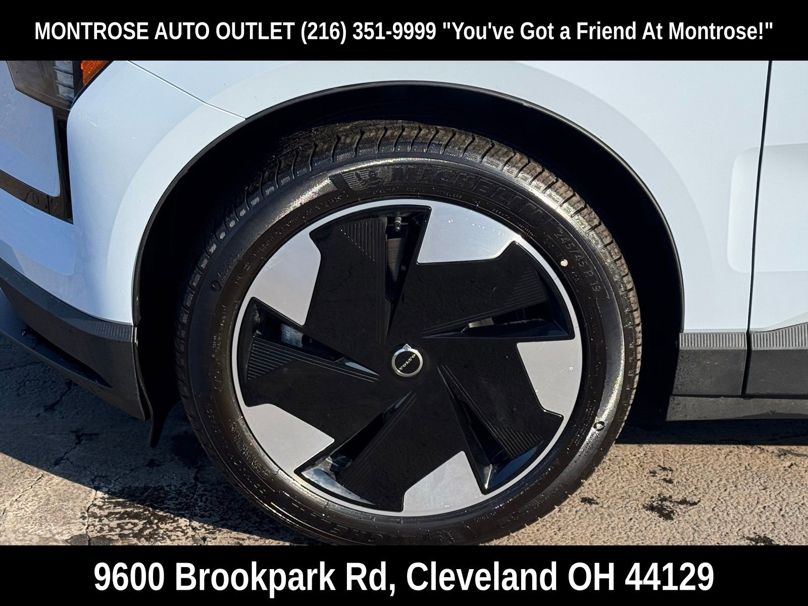 New 2025 Volvo EX30 Plus w/ Protection Package Premier image 48