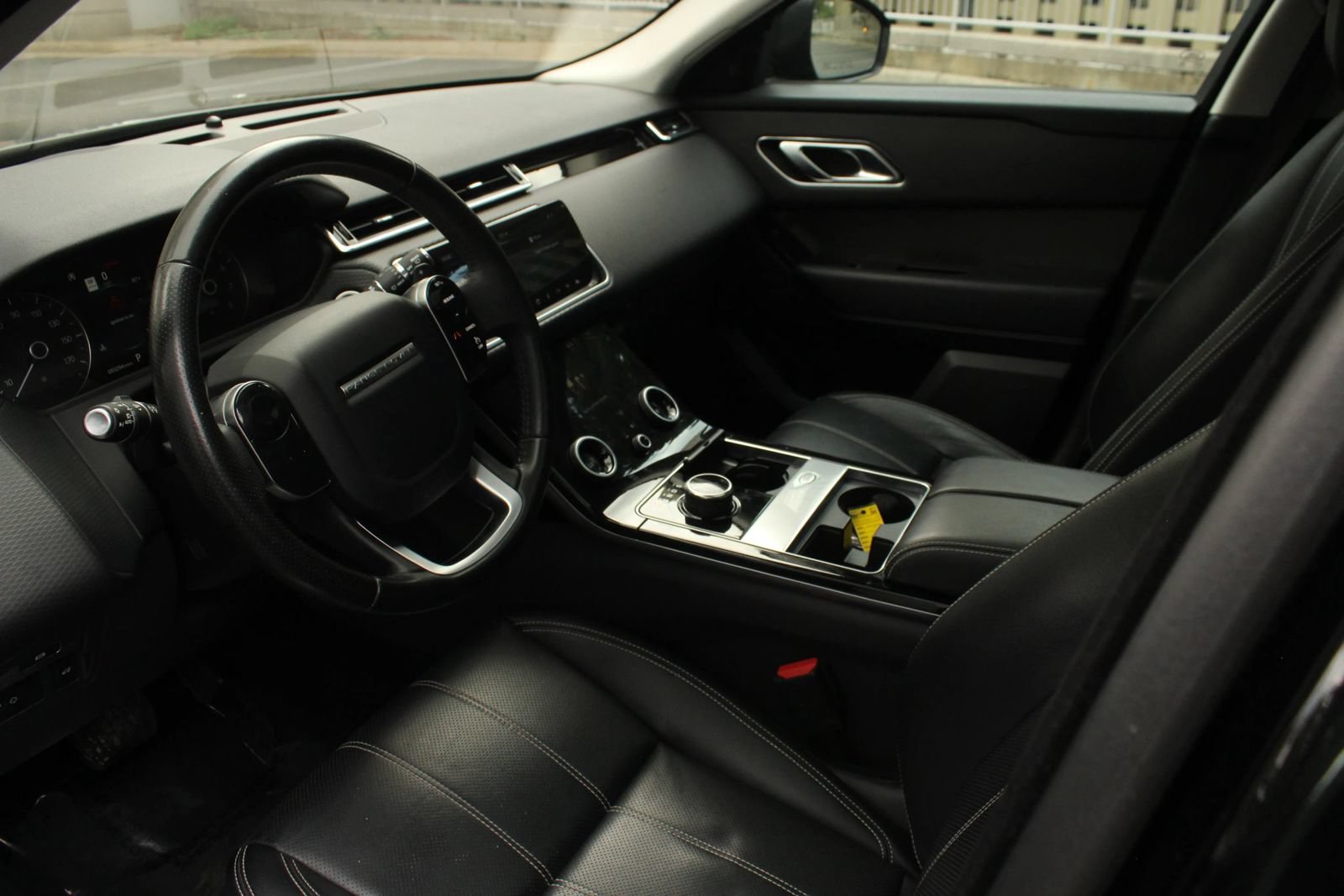 Used 2020 Land Rover Range Rover Velar S AWD/4WD image 13