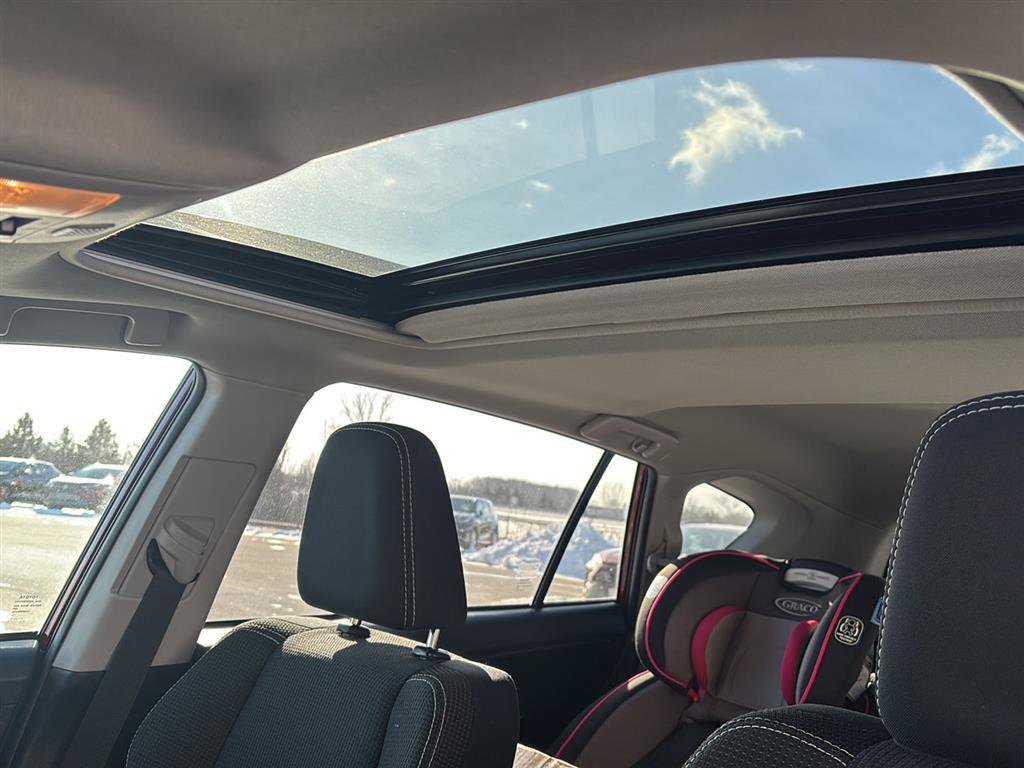 Used 2018 Toyota RAV4 XLE image 10