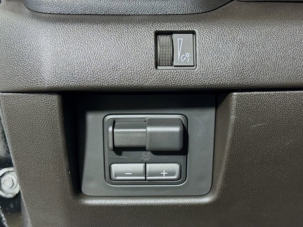 New 2026 GMC Canyon Denali image 10