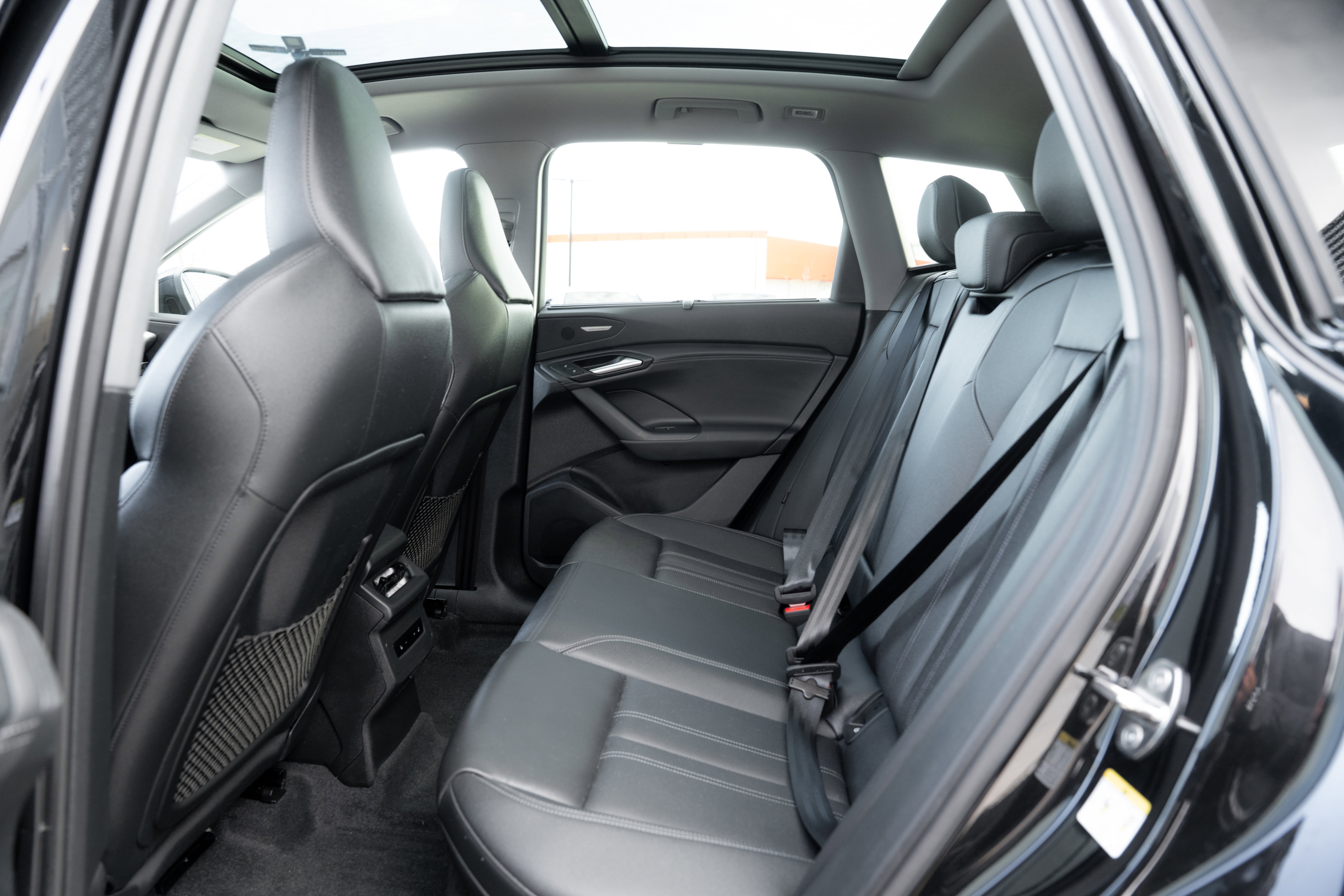 Certified 2025 Audi Q6 e-tron Premium Plus w/ Premium Plus image 23