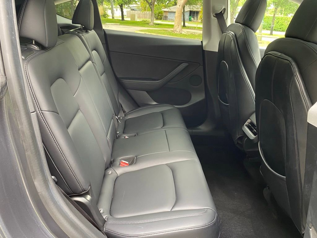 Used 2021 Tesla Model Y Long Range AWD/4WD image 20