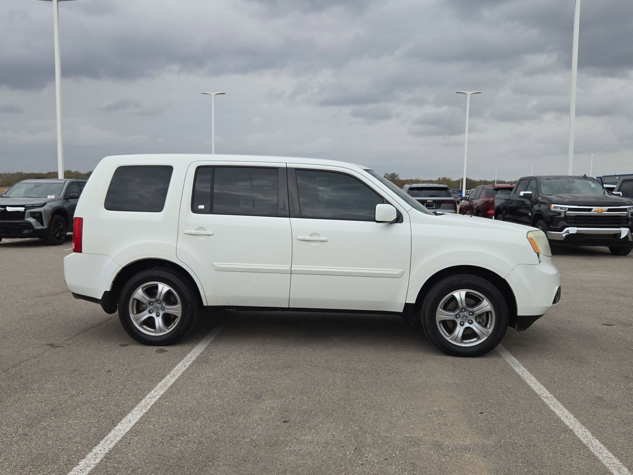 Used 2015 Honda Pilot EX-L image 2