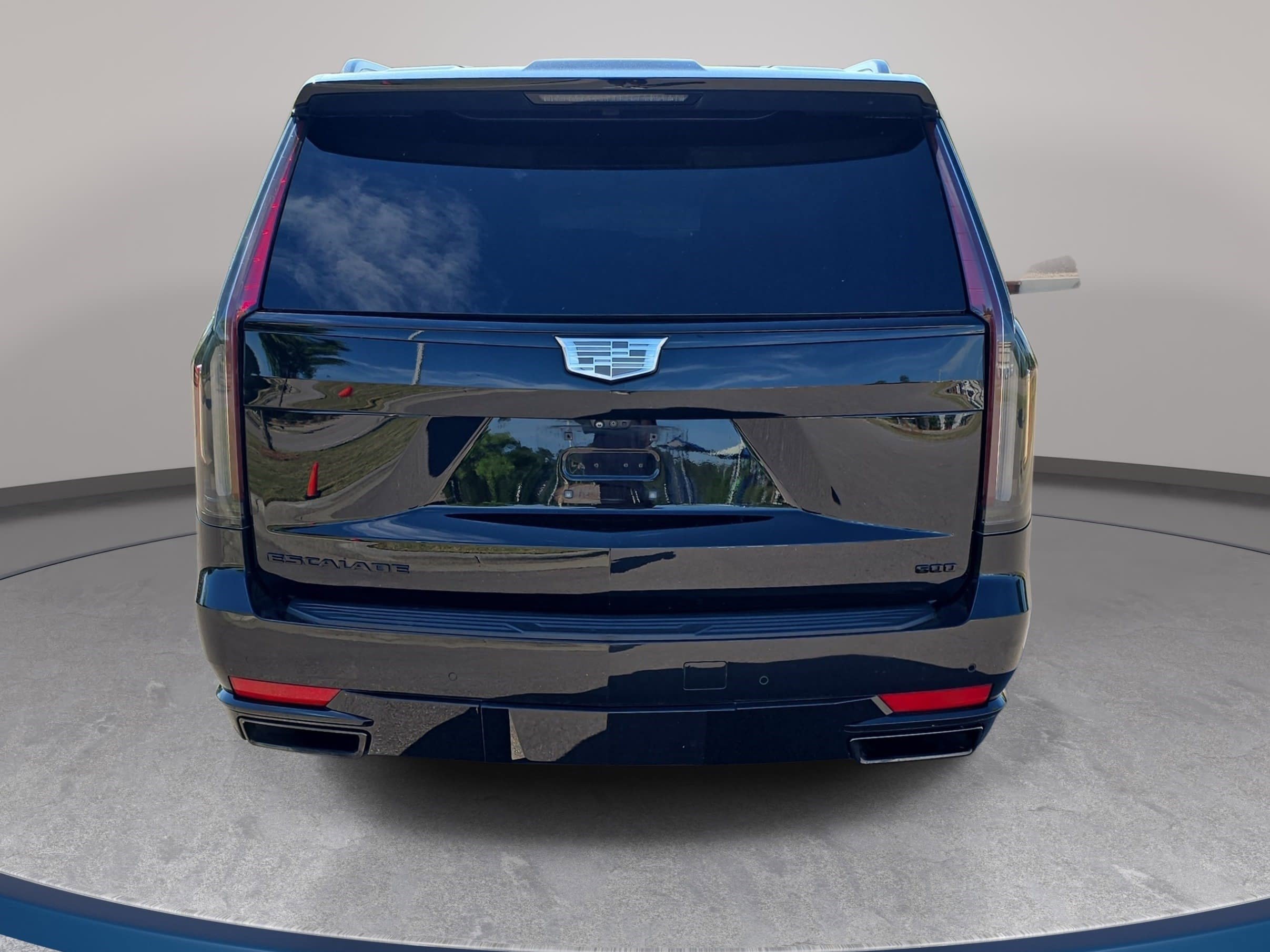 Used 2021 Cadillac Escalade ESV Sport Platinum w/ Heavy-Duty Trailer Package AWD/4WD image 6