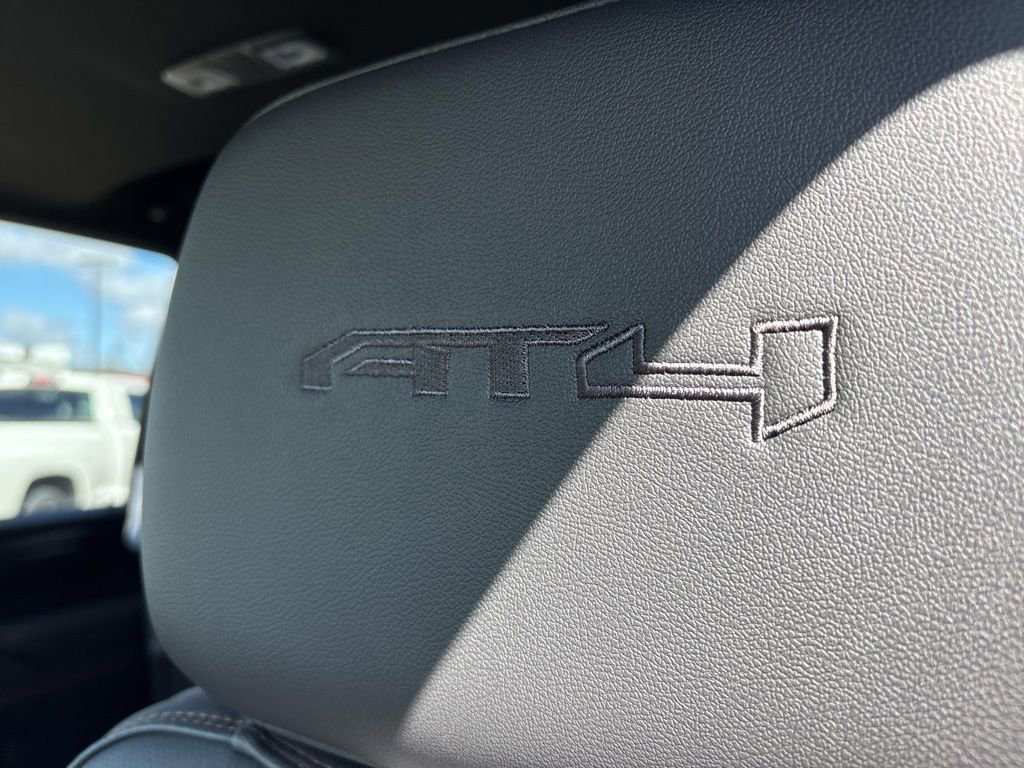 New 2026 GMC Sierra 2500 AT4 w/ AT4 Premium Plus Package image 20