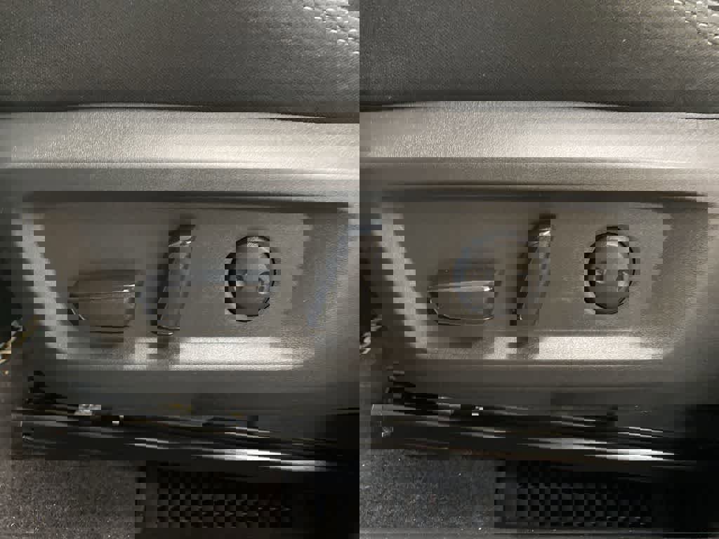 Used 2024 Nissan Rogue SV image 14