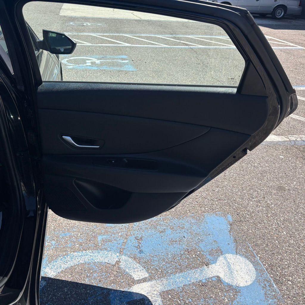 Used 2022 Hyundai Elantra SEL w/ Convenience Package image 15