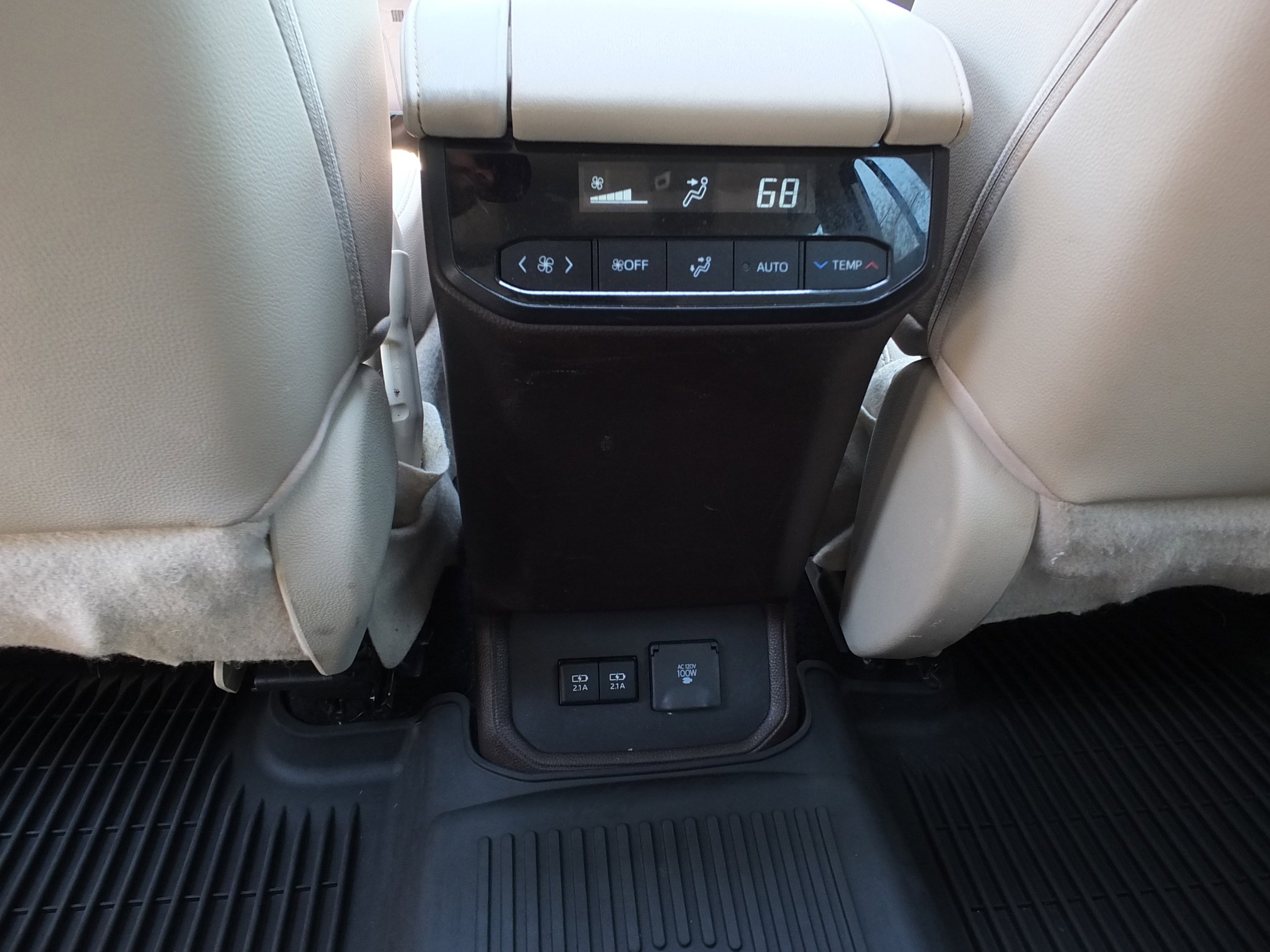 Used 2020 Toyota Highlander Limited FWD image 20