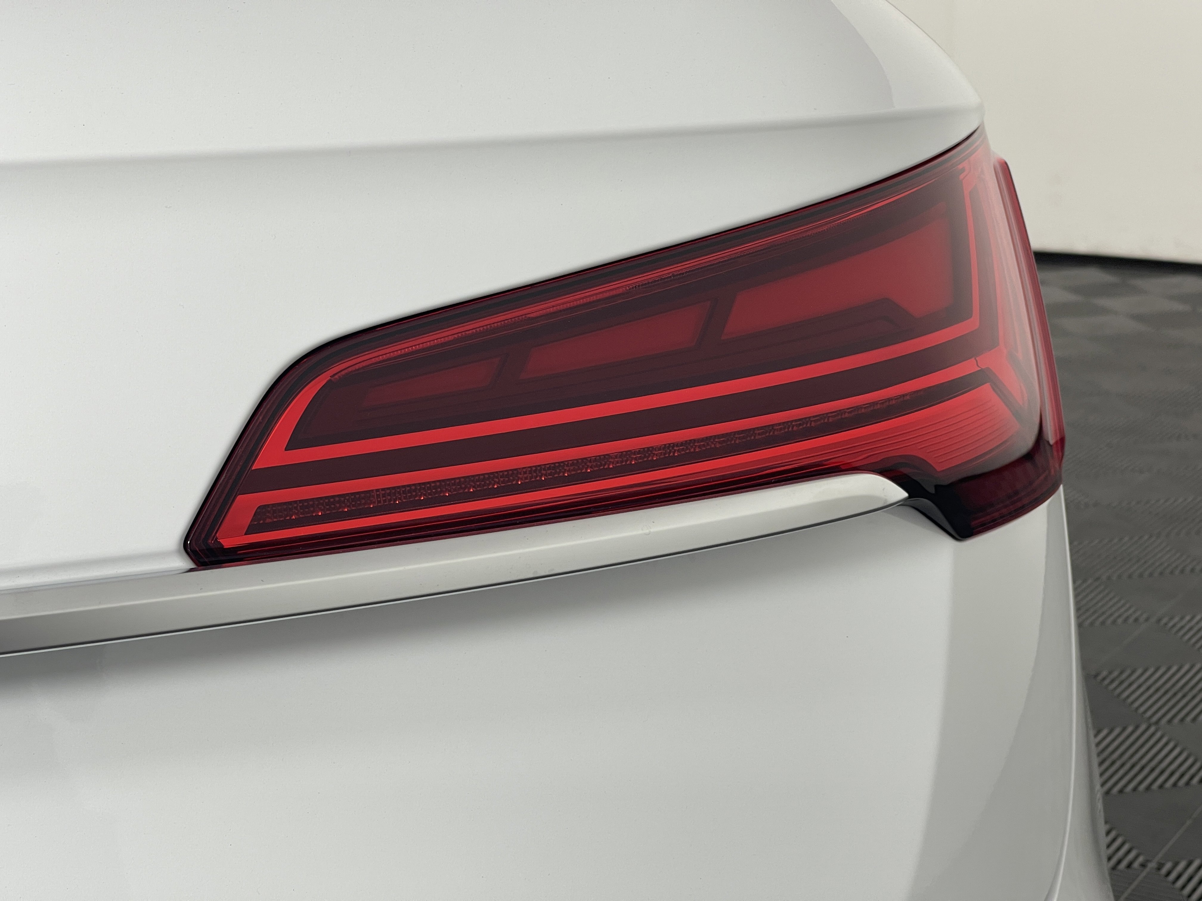 New 2025 Audi SQ5 Premium Plus image 15