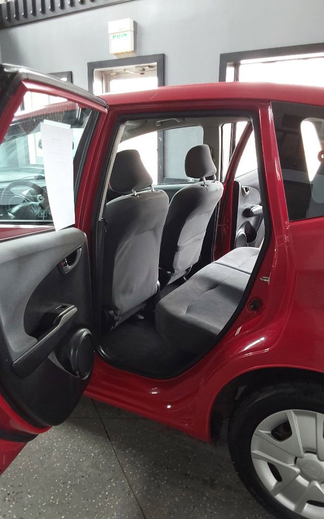 Used 2013 Honda Fit image 25