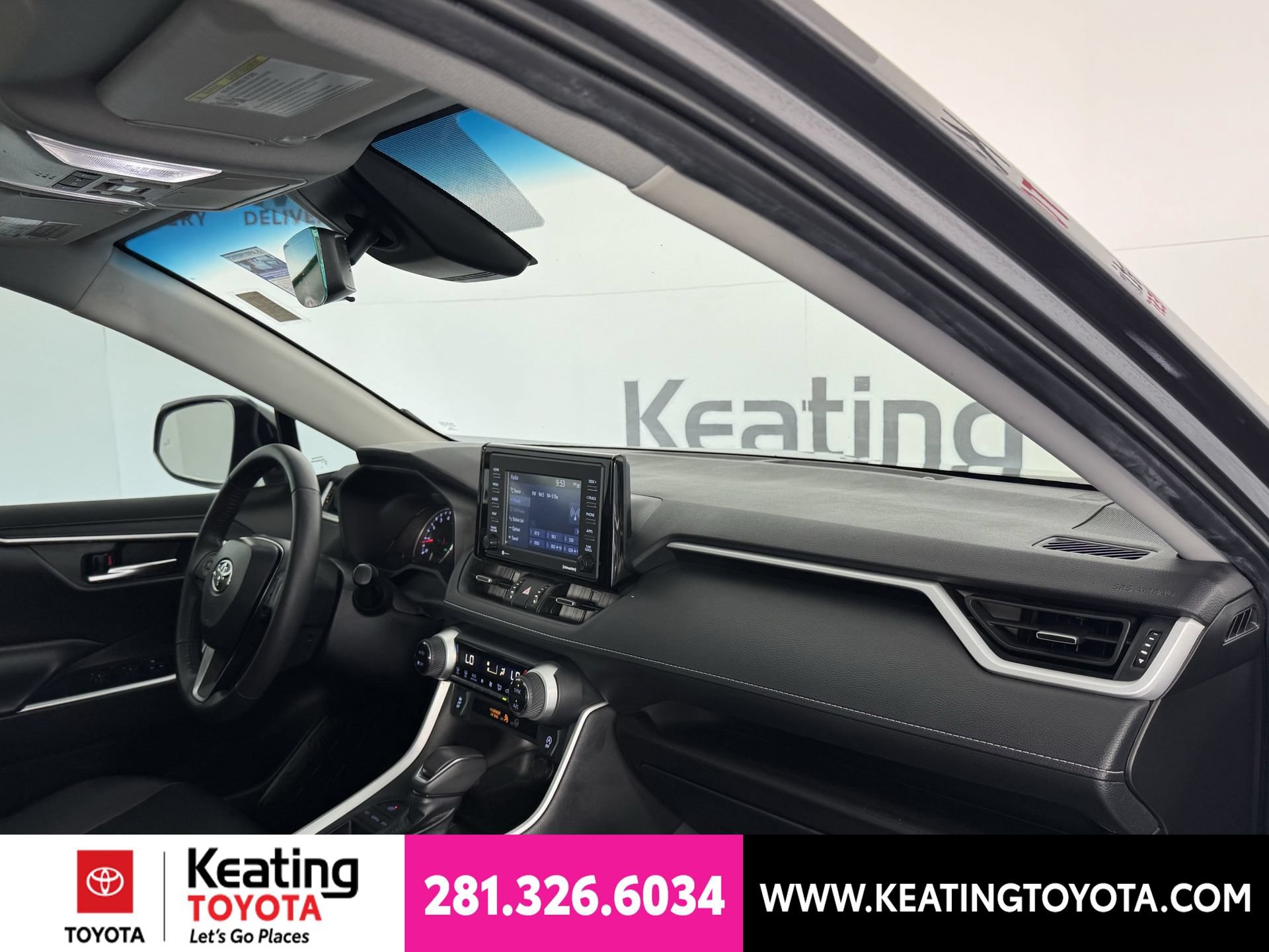 Used 2022 Toyota RAV4 XLE Premium FWD image 21