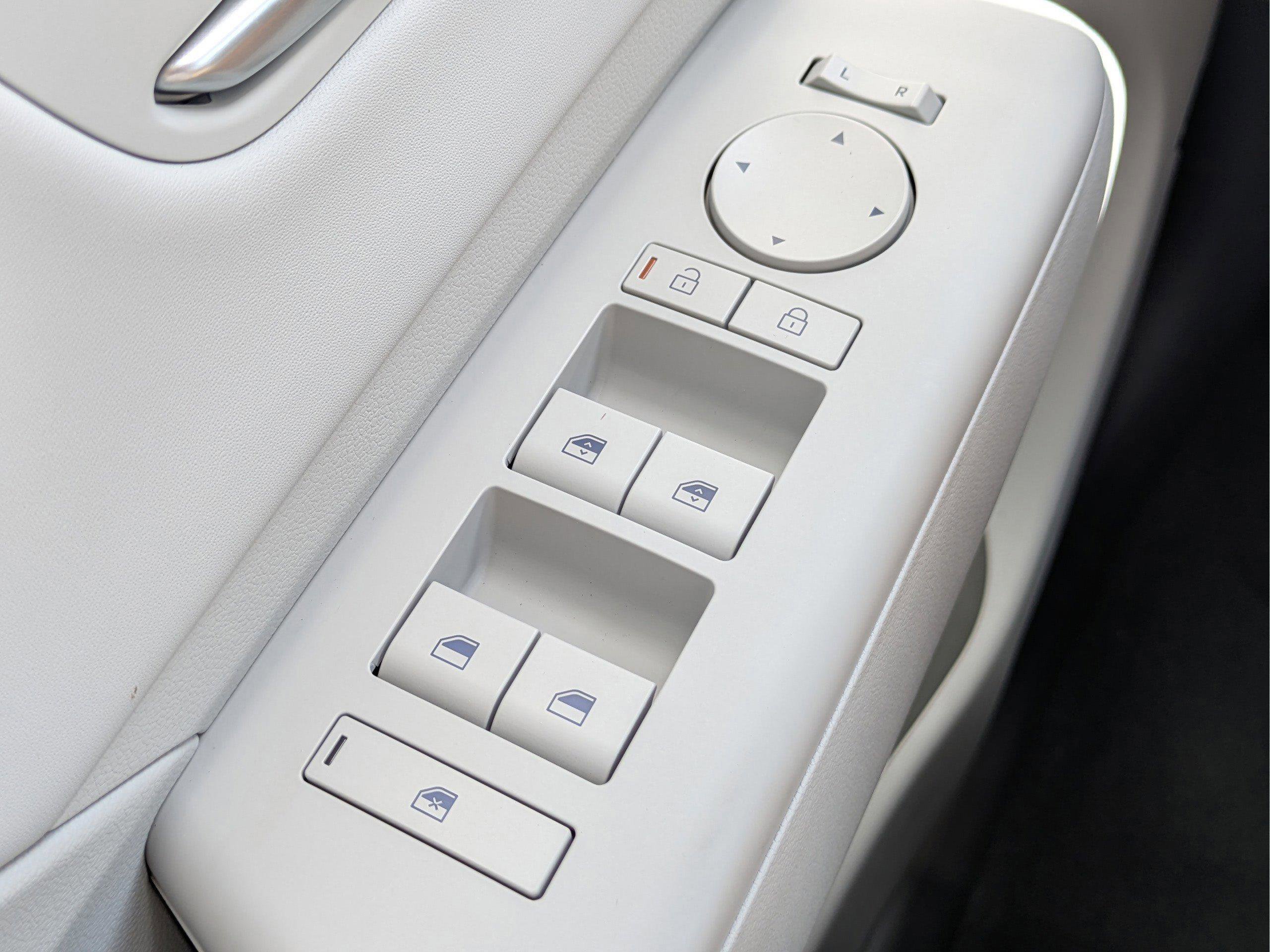 New 2026 Hyundai Kona Limited image 27