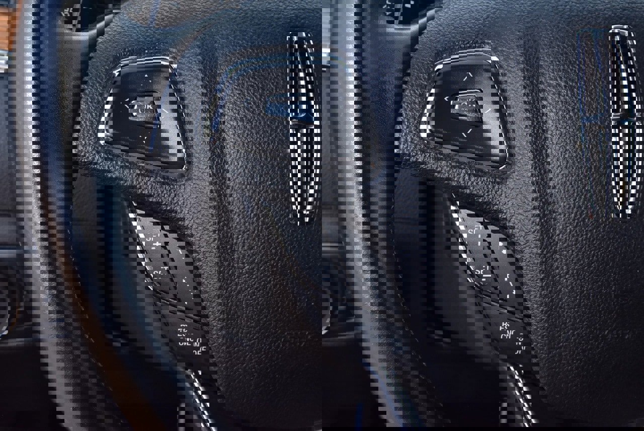 Used 2019 Lincoln MKC Reserve image 23