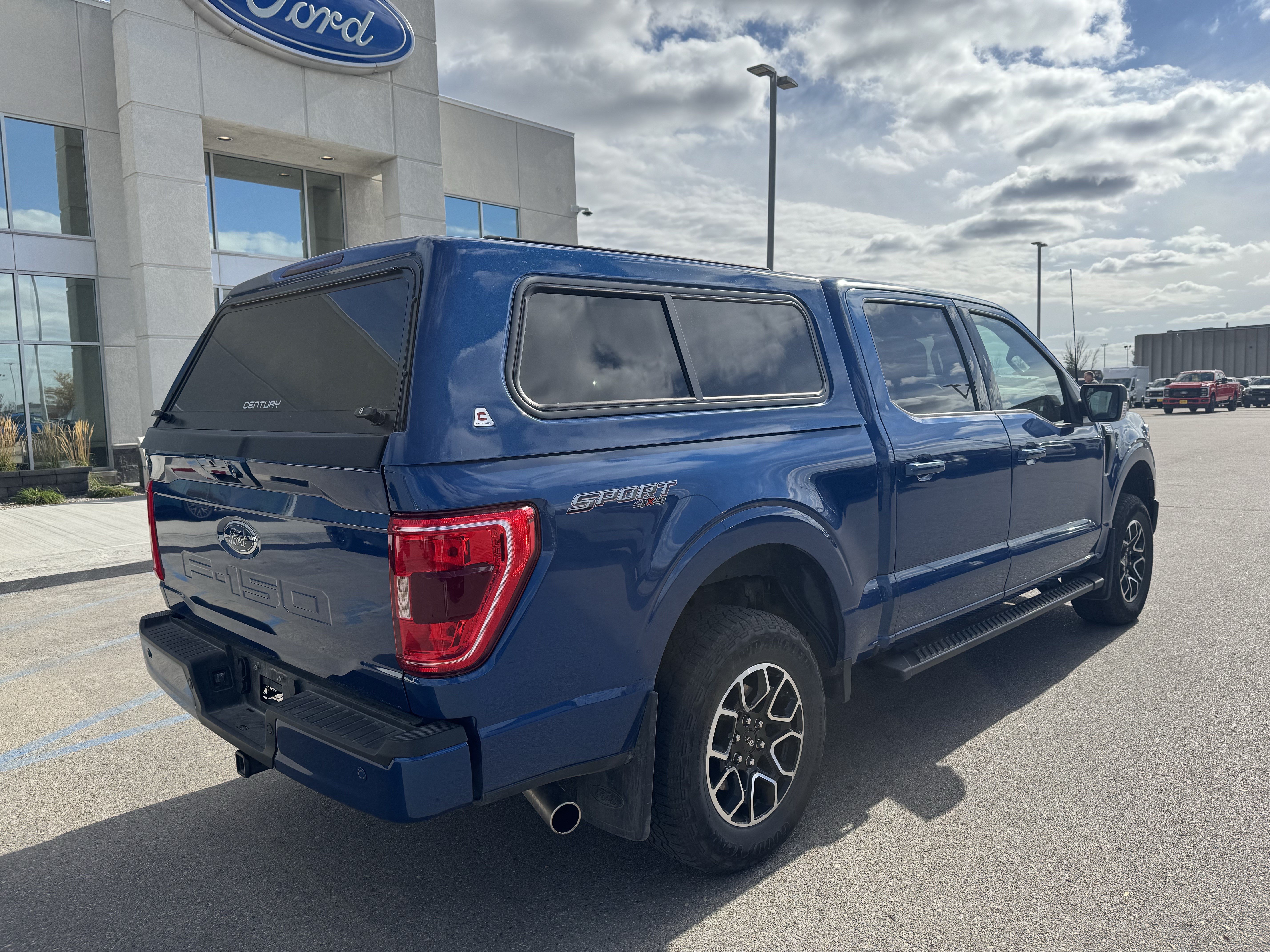 Used 2022 Ford F150 XLT w/ Equipment Group 302A High AWD/4WD image 5
