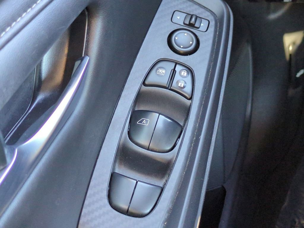 Certified 2023 Nissan Sentra S image 21