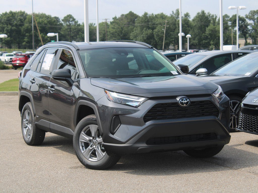 Used 2025 Toyota RAV4 LE AWD/4WD image 12