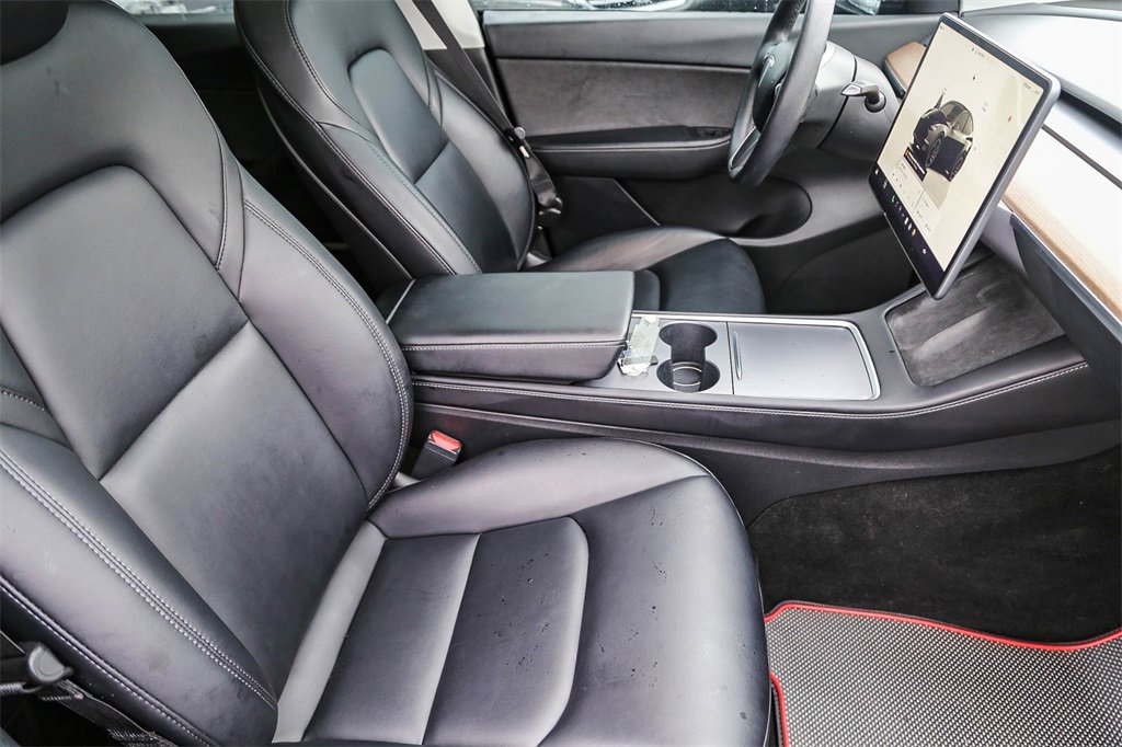Used 2022 Tesla Model Y Performance image 15