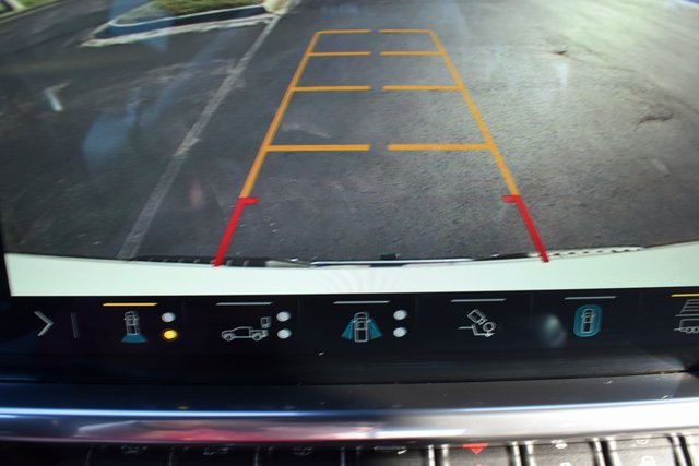 Used 2023 Chevrolet Silverado 1500 LTZ w/ LTZ Premium Package image 21