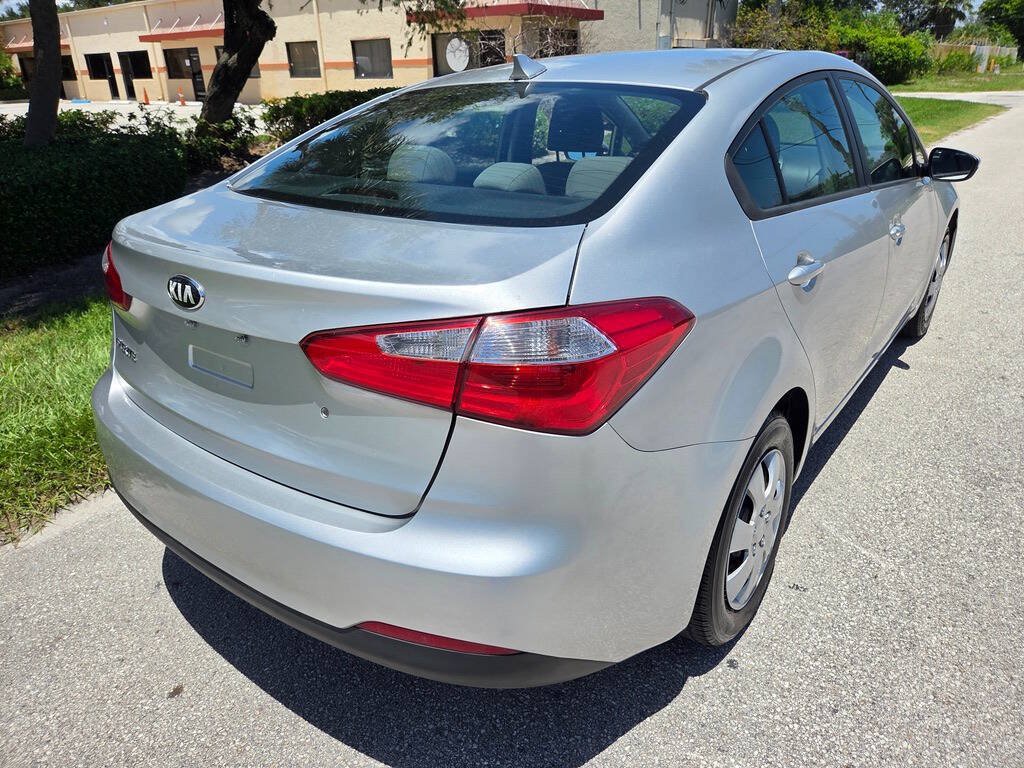 Used 2014 Kia Forte LX FWD image 12