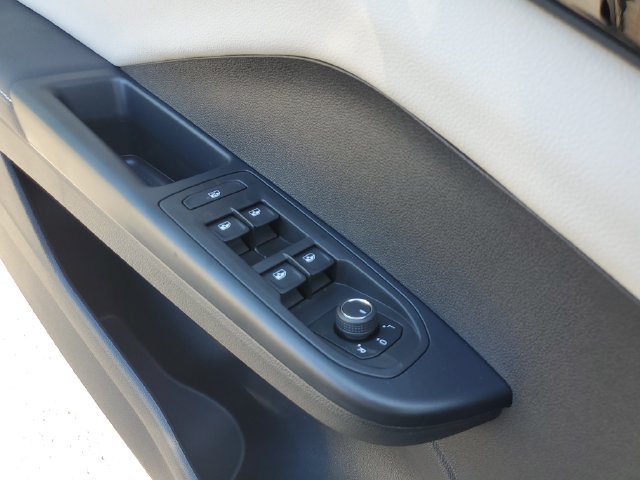New 2027 Volkswagen Taos S FWD image 35