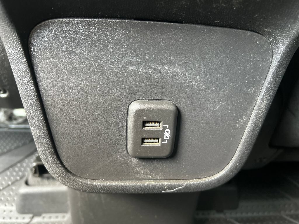 Used 2021 Chevrolet Equinox LS w/ LS Convenience Package AWD/4WD image 18
