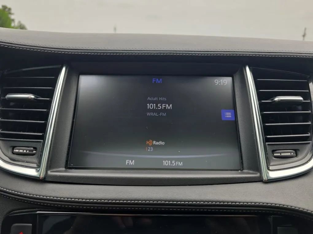 Used 2019 INFINITI QX50 Luxe FWD image 27