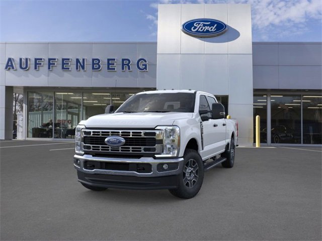 New 2025 Ford F250 XLT w/ FX4 Off-Road Package image 2