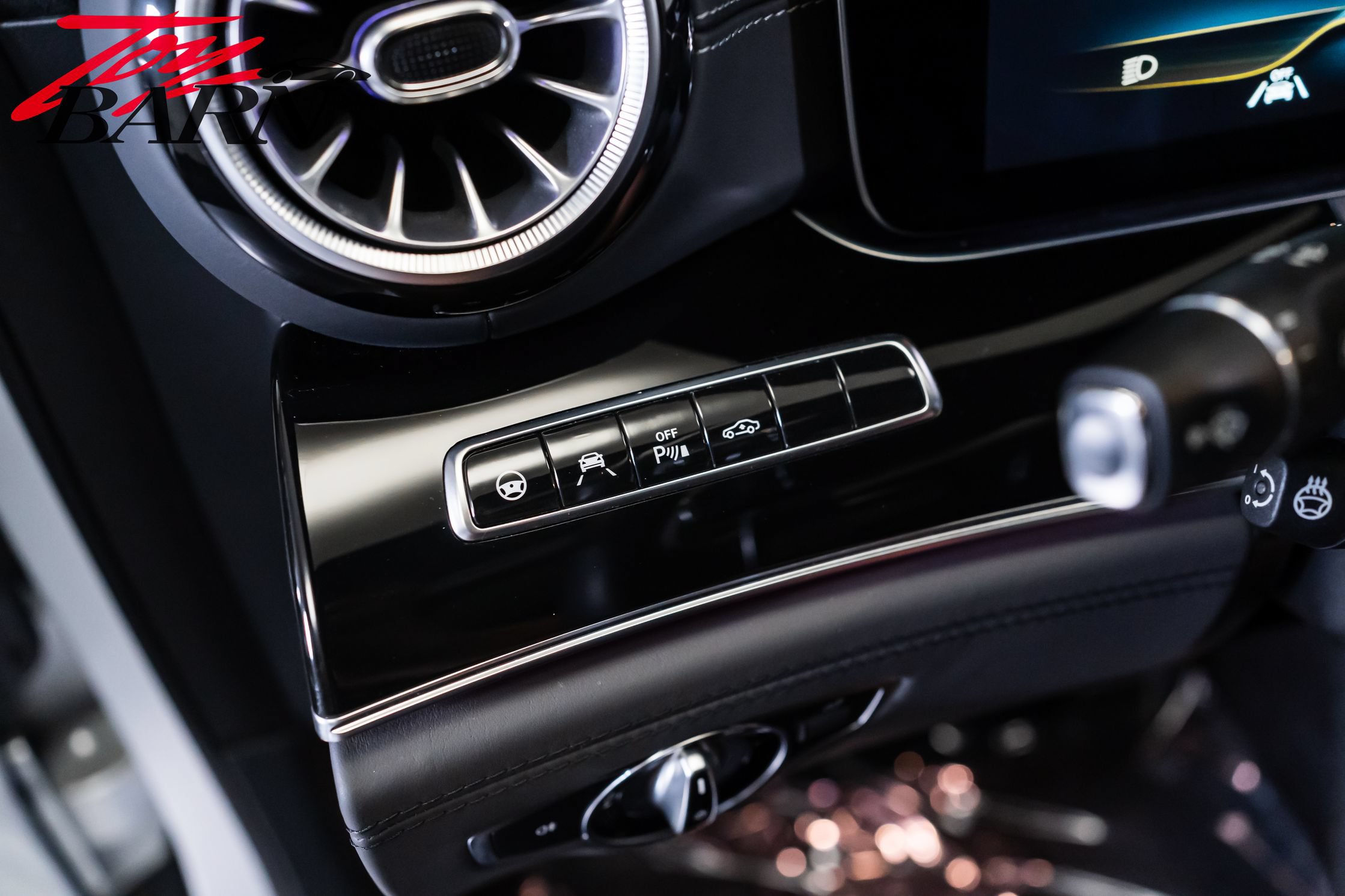 Used 2020 Mercedes-Benz AMG GT 63 image 31