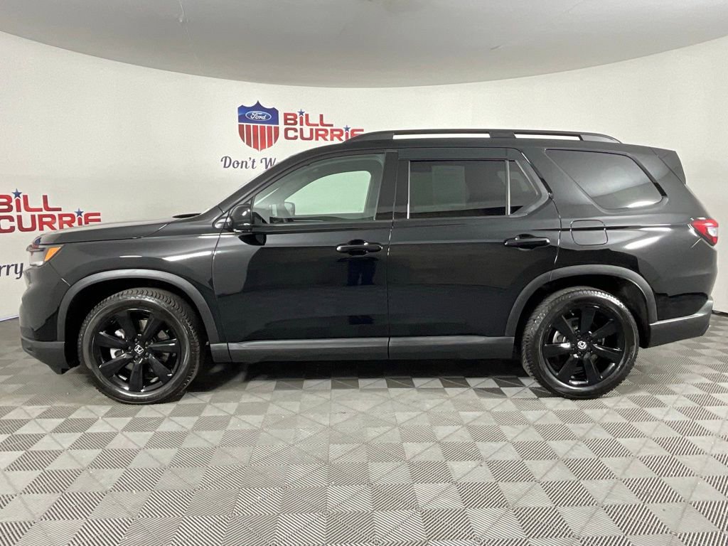 Used 2025 Honda Pilot Black Edition image 6