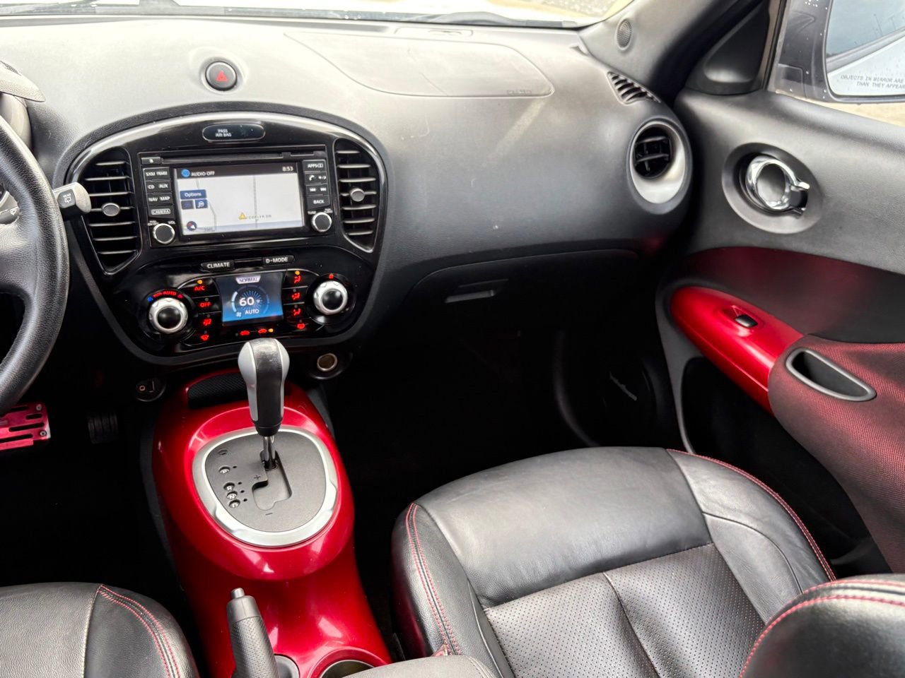 Used 2016 Nissan Juke SL image 14